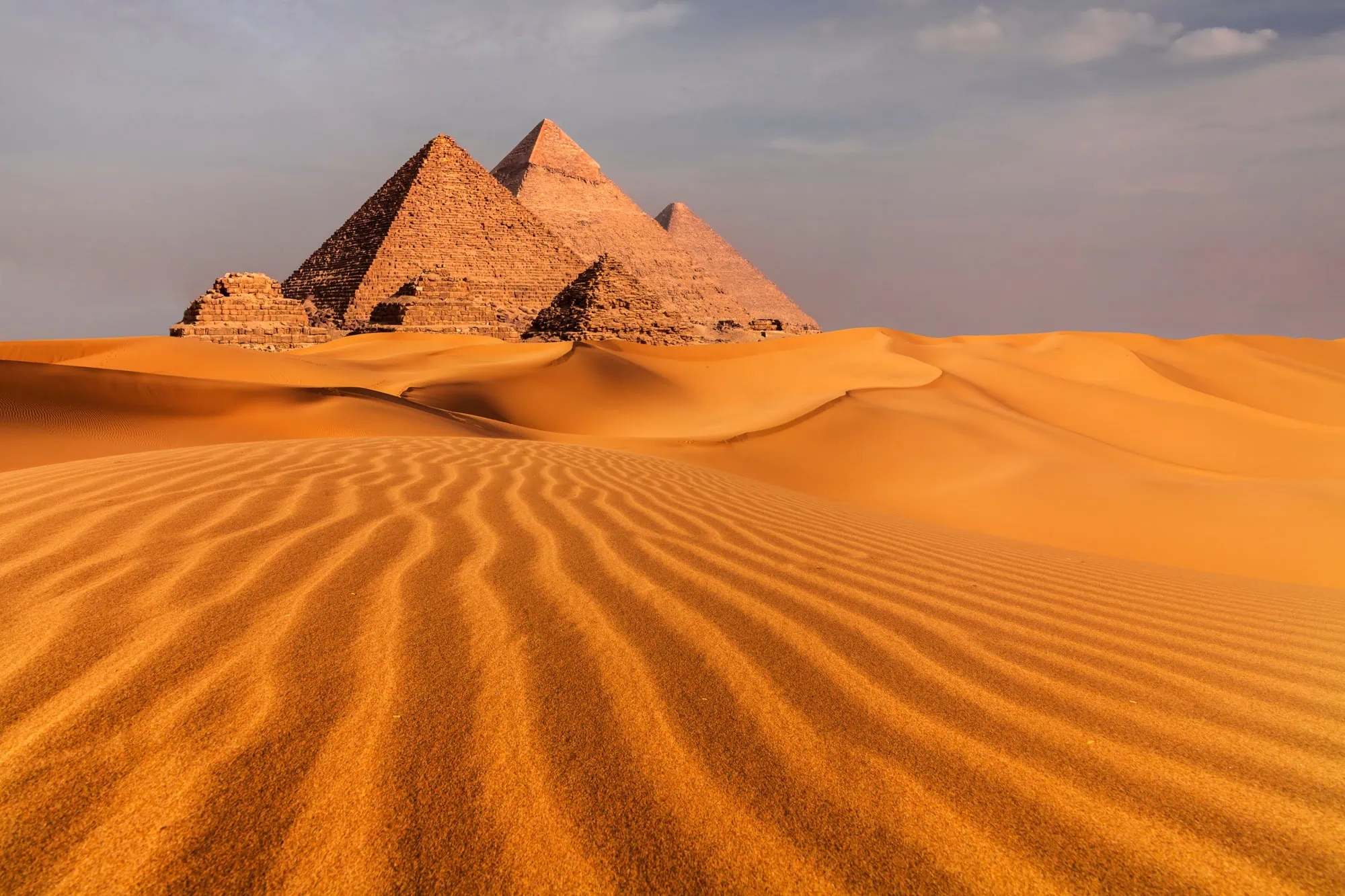 Cairo : Pharaohs & Pyramids day tour by ( plane )